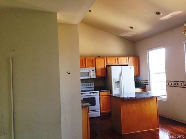 6963 Edgewater Drive, Unit 4 Troy, MI 48085 - Photo 7 of 24