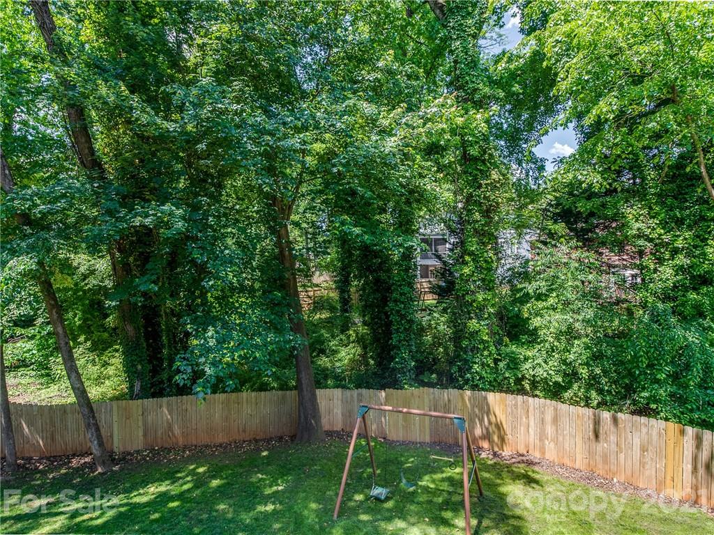 4518 Water Oak Road Charlotte, NC 28211 - Photo 17 of 35 Gallery Image 17