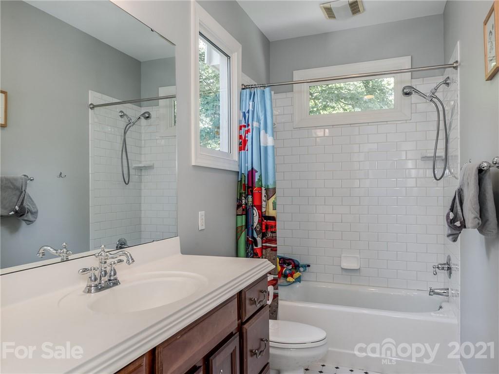 4518 Water Oak Road Charlotte, NC 28211 - Photo 25 of 35 Gallery Image 25