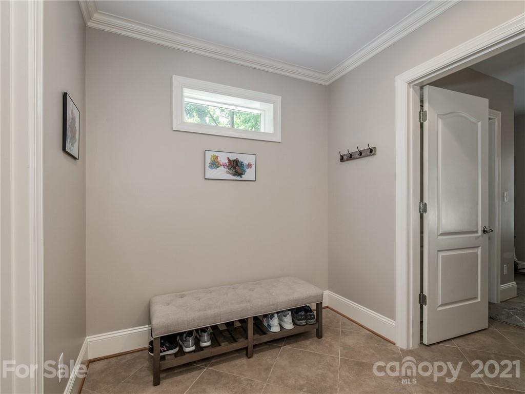 4518 Water Oak Road Charlotte, NC 28211 - Photo 30 of 35 Gallery Image 30