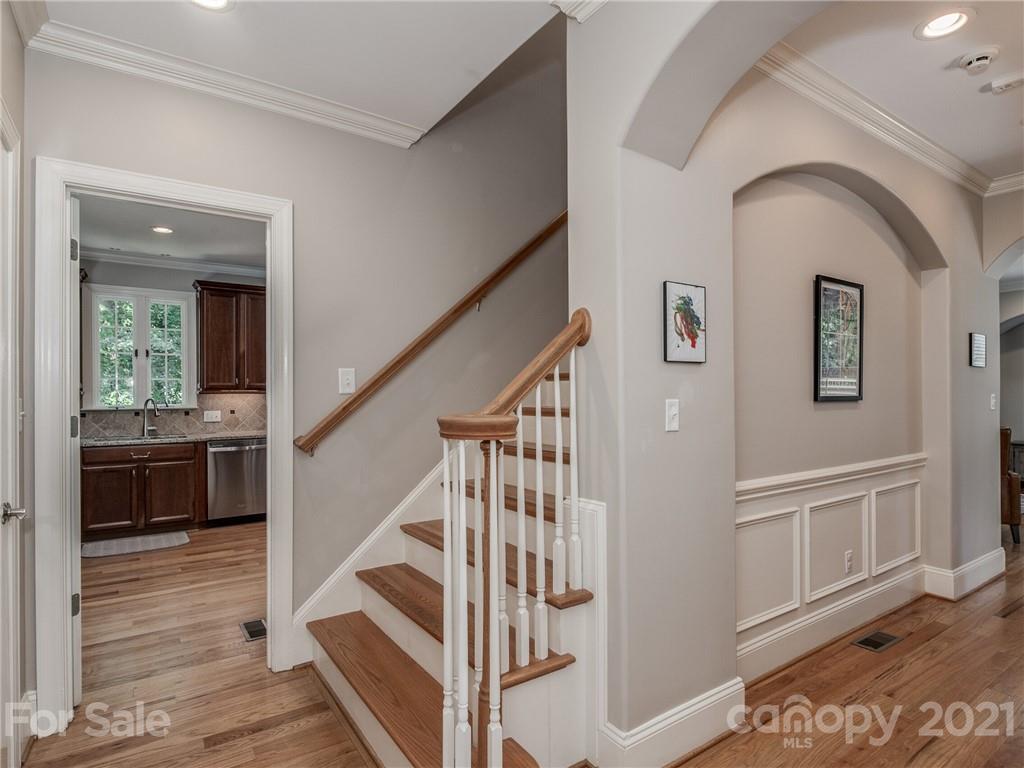 4518 Water Oak Road Charlotte, NC 28211 - Photo 32 of 35 Gallery Image 32