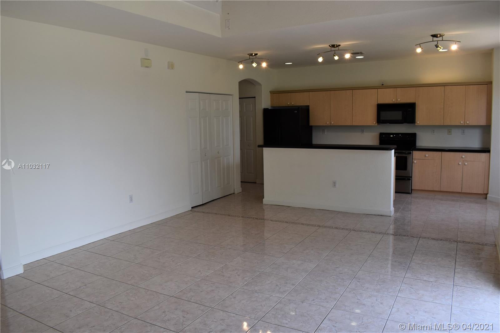 1731 Southeast 20th Road Homestead, FL 33035 - Photo 15 of 22