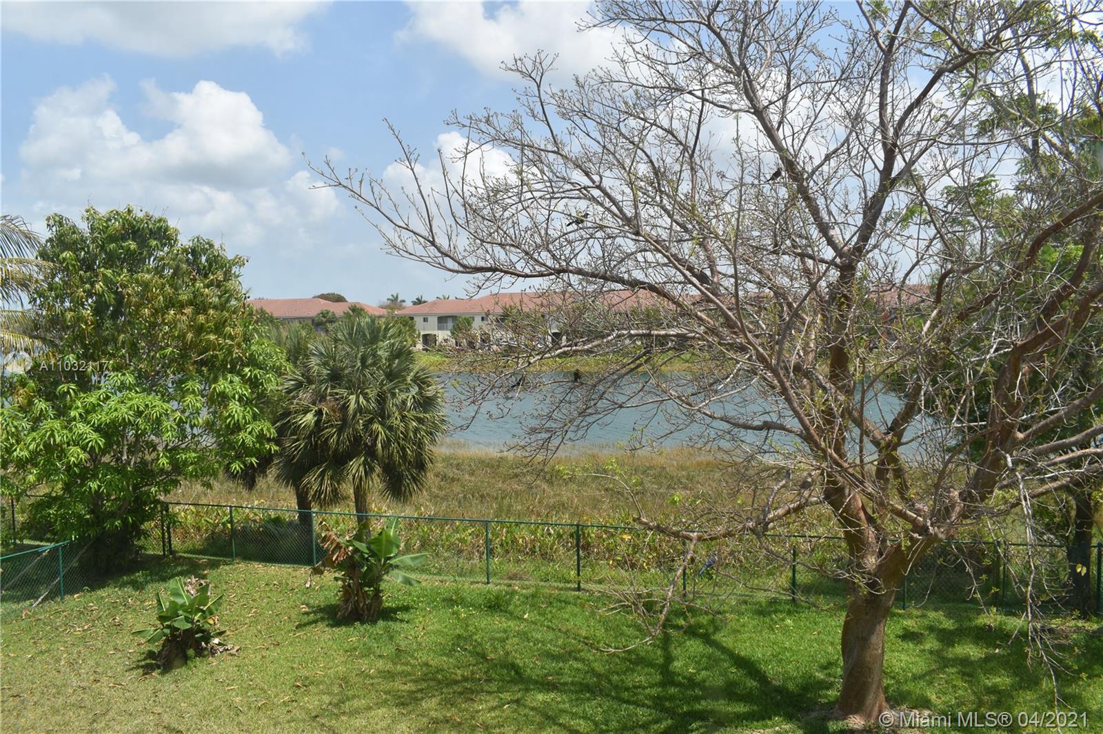 1731 Southeast 20th Road Homestead, FL 33035 - Photo 5 of 22