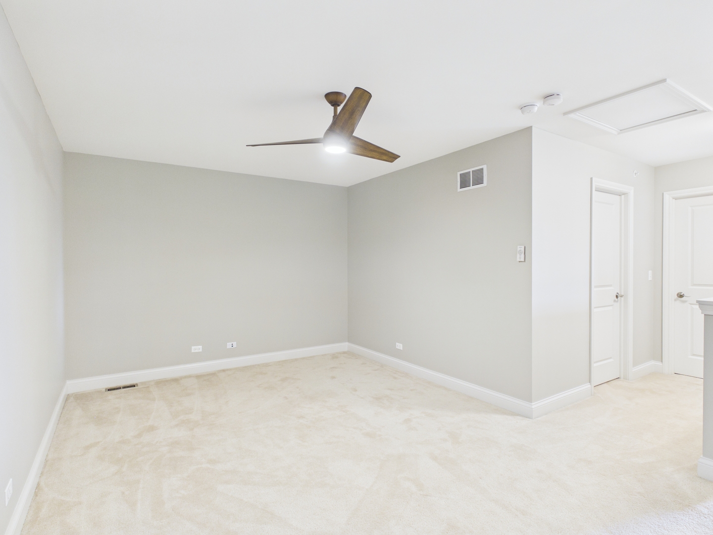 2010 Shermer Road Glenview, IL 60026 - Photo 29 of 44 Gallery Image 29