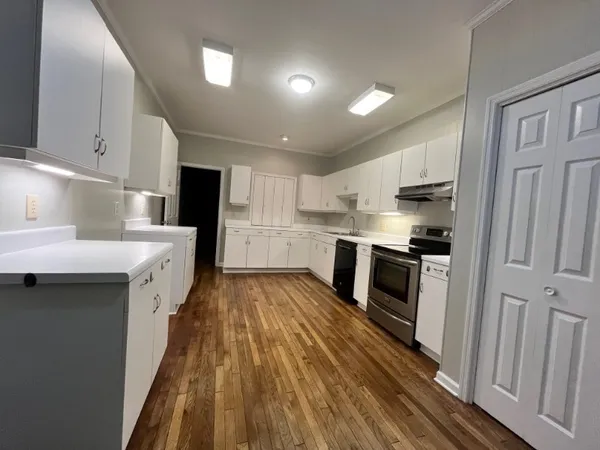 $499,900 | 500 Oakwood Drive, Columbia, TN 38401