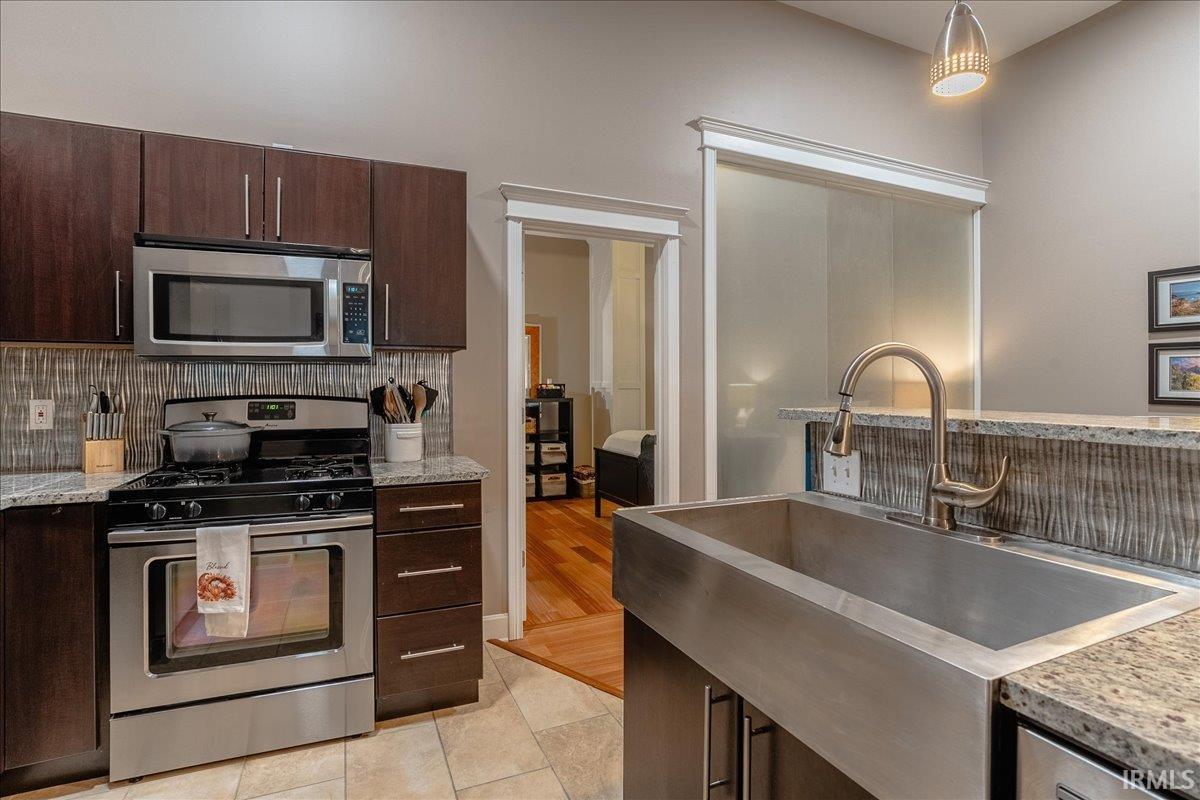 300 Main Street, Unit 1D2 Evansville, IN 47708 - Photo 15 of 24 Gallery Image 15