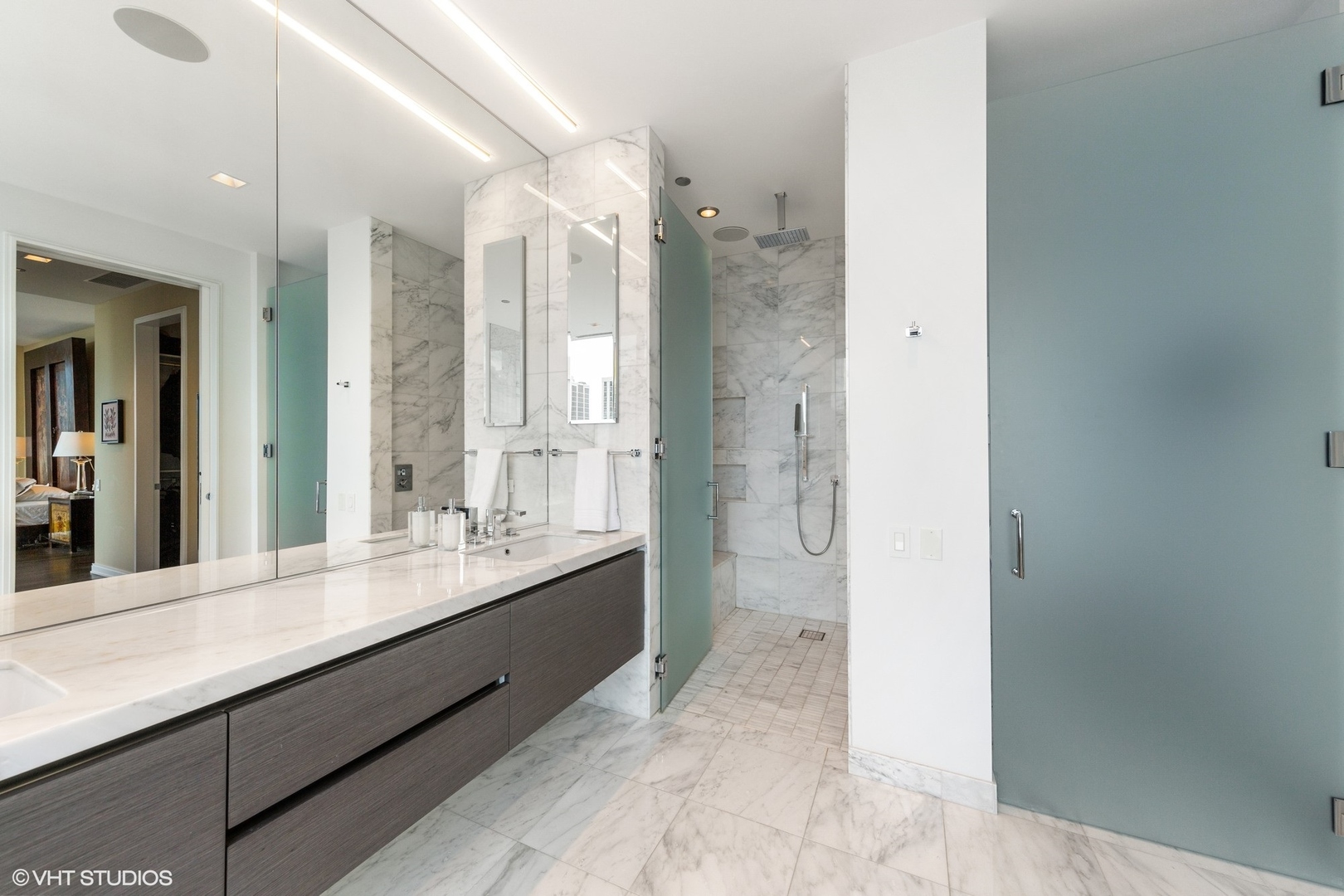 4 East Elm Street, Unit 15N Chicago, IL 60611 - Photo 17 of 28