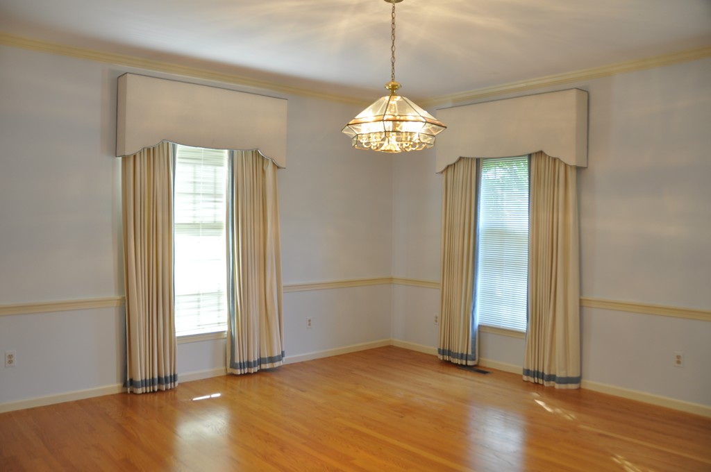 97 Ashford Road Longmeadow, MA 01106 - Photo 6 of 29