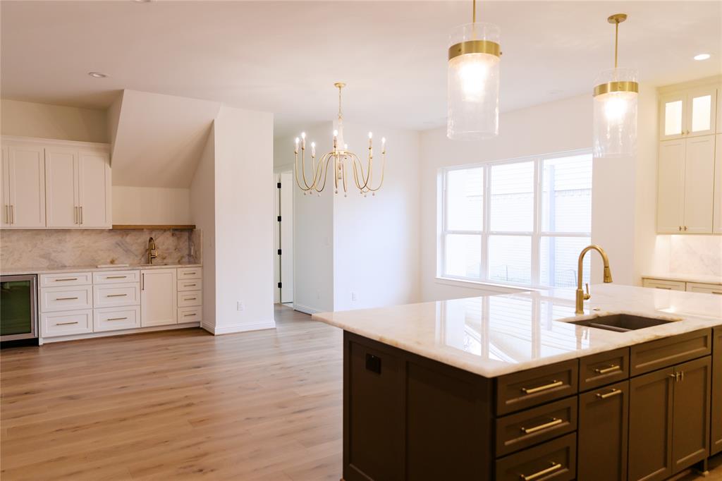 10930 Beauty Lane Dallas, TX 75229 - Photo 4 of 27