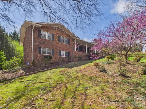 $315,000 | 119 Creekside Drive, Morganton, NC 28655