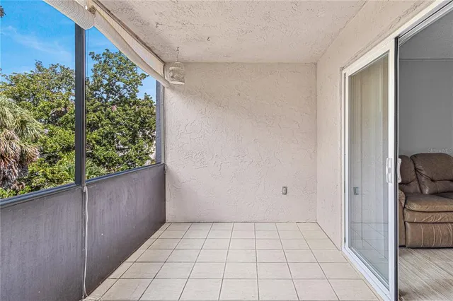 a view of utility room