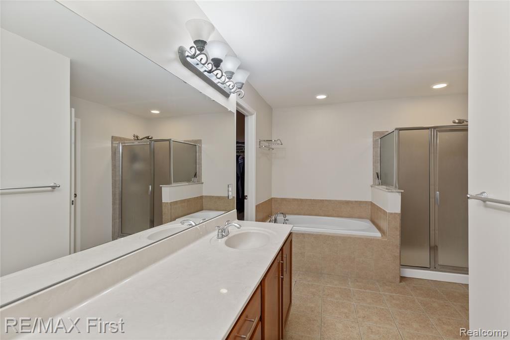 3706 Windingbrook Circle Rochester Hills, MI 48309 - Photo 20 of 42