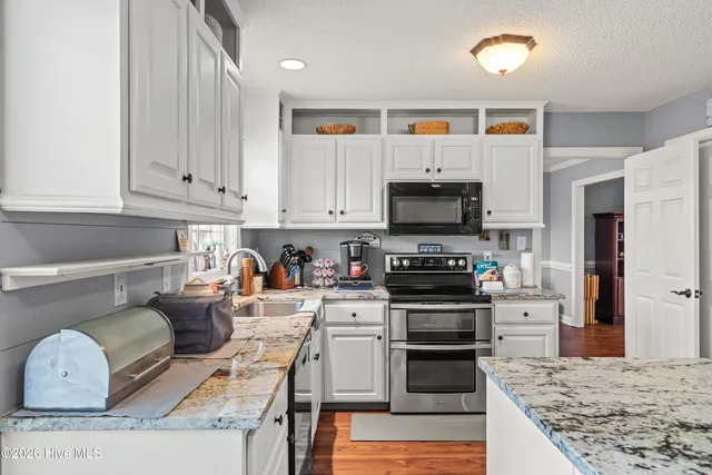 $389,000 | 218 Bunker Court, Jacksonville, NC 28540