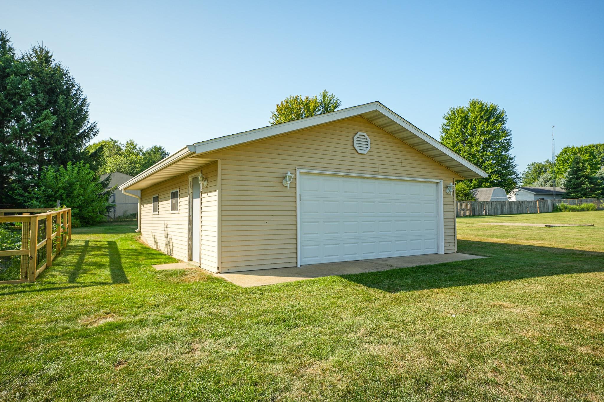 8156 Barclay Road Rockford, IL 61102 - Photo 41 of 45 Gallery Image 41
