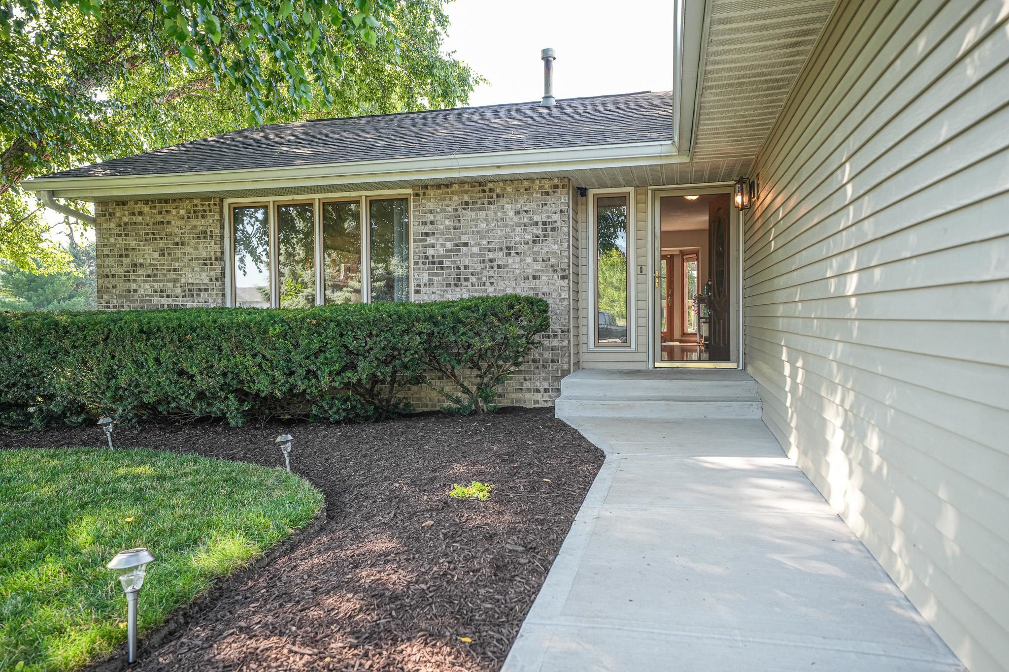 8156 Barclay Road Rockford, IL 61102 - Photo 7 of 45 Gallery Image 7