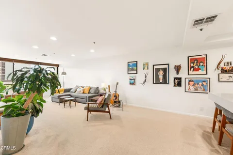 $849,000 | 880 West 1st Street, Unit 302, Los Angeles, CA 90012