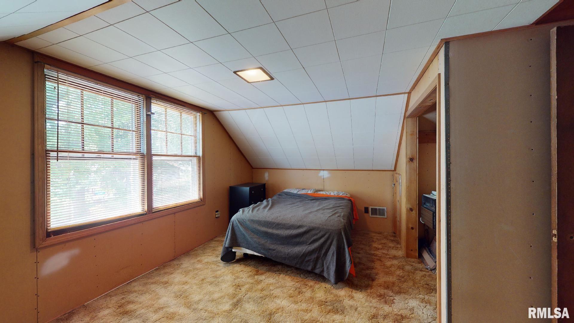 1966 Lee Street Springfield, IL 62703 - Photo 9 of 15