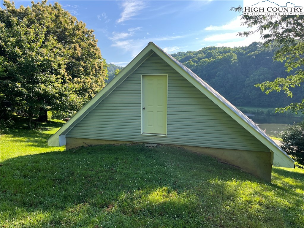 4606 Garvey Bridge Road Crumpler, NC 28617 - Photo 45 of 50 Gallery Image 45