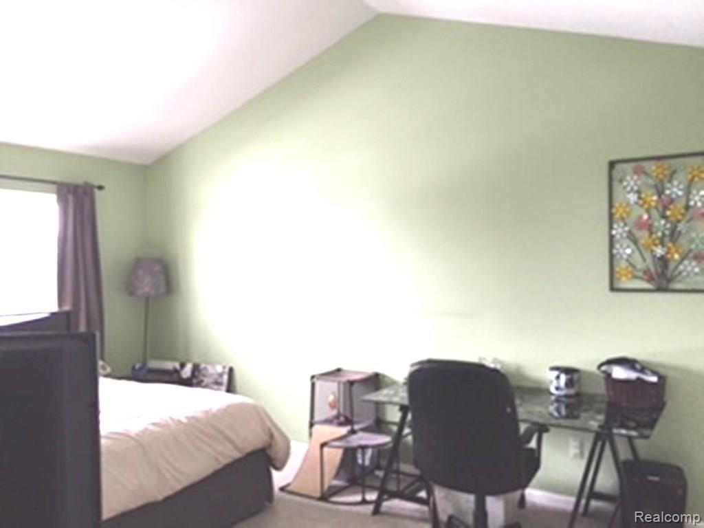 45985 Rhodes Drive Macomb, MI 48044 - Photo 18 of 23 IMG_1359.JPG
