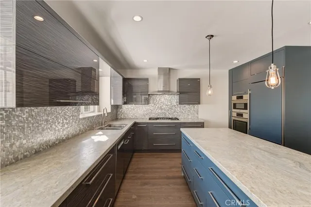 $2,399,999 | 1659 Puebla Drive, Glendale, CA 91207