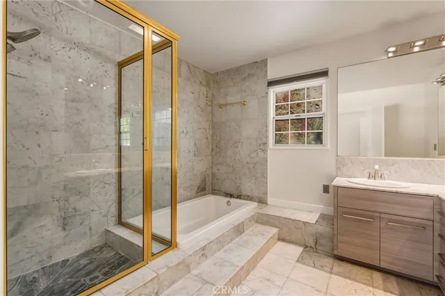 $2,399,999 | 1659 Puebla Drive, Glendale, CA 91207