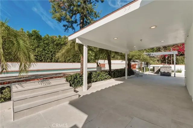 $2,399,999 | 1659 Puebla Drive, Glendale, CA 91207
