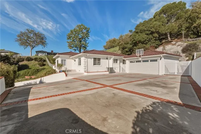 $2,399,999 | 1659 Puebla Drive, Glendale, CA 91207