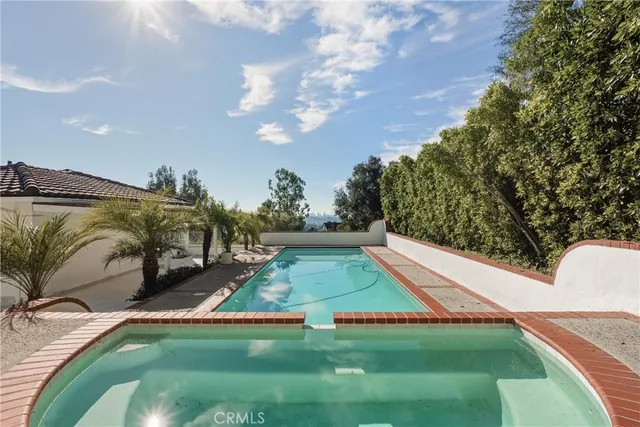 $2,399,999 | 1659 Puebla Drive, Glendale, CA 91207