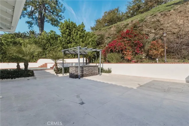 $2,399,999 | 1659 Puebla Drive, Glendale, CA 91207