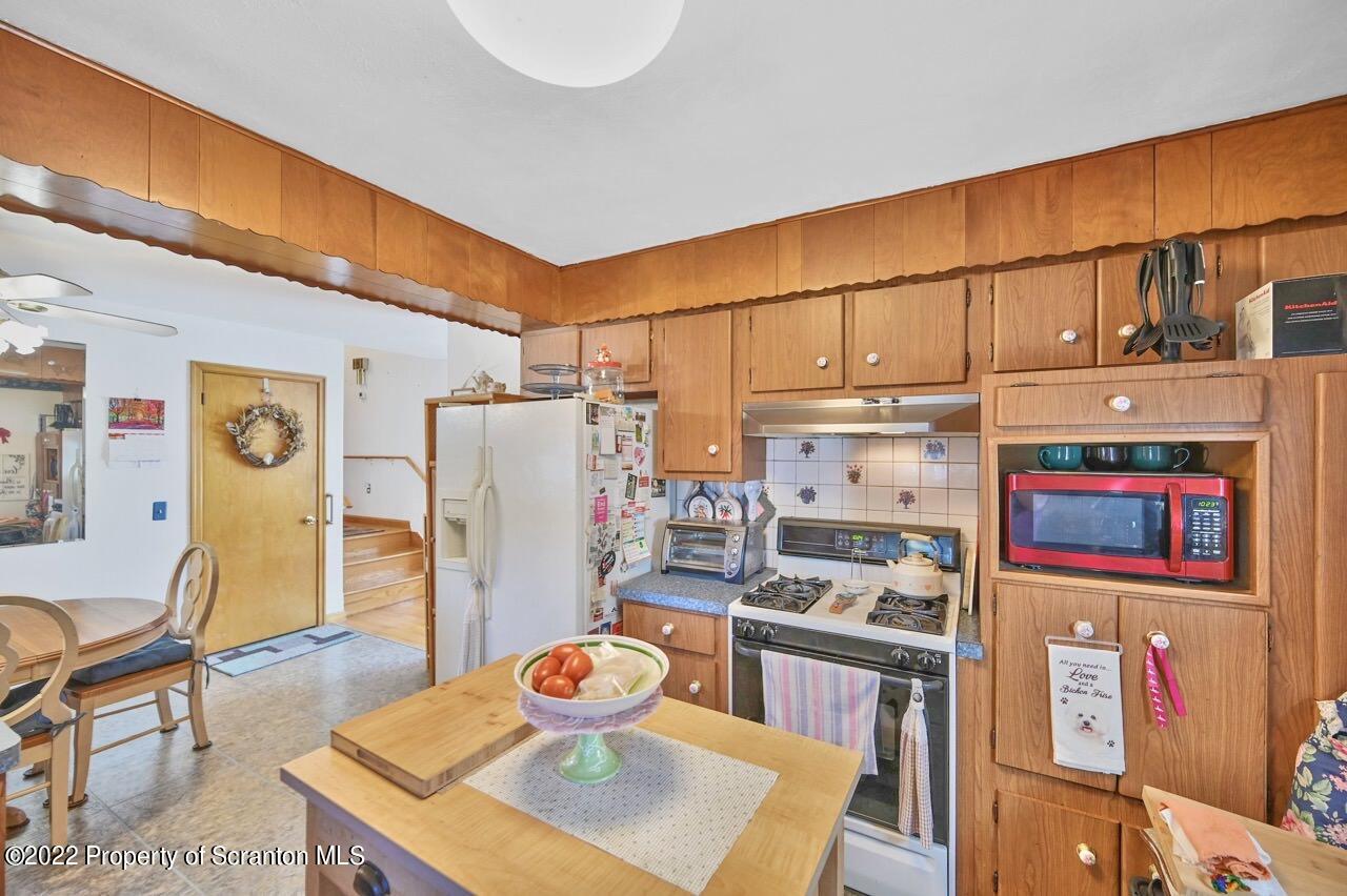 904 Ralph Lane Moosic, PA 18507 - Photo 12 of 37 Gallery Image 12