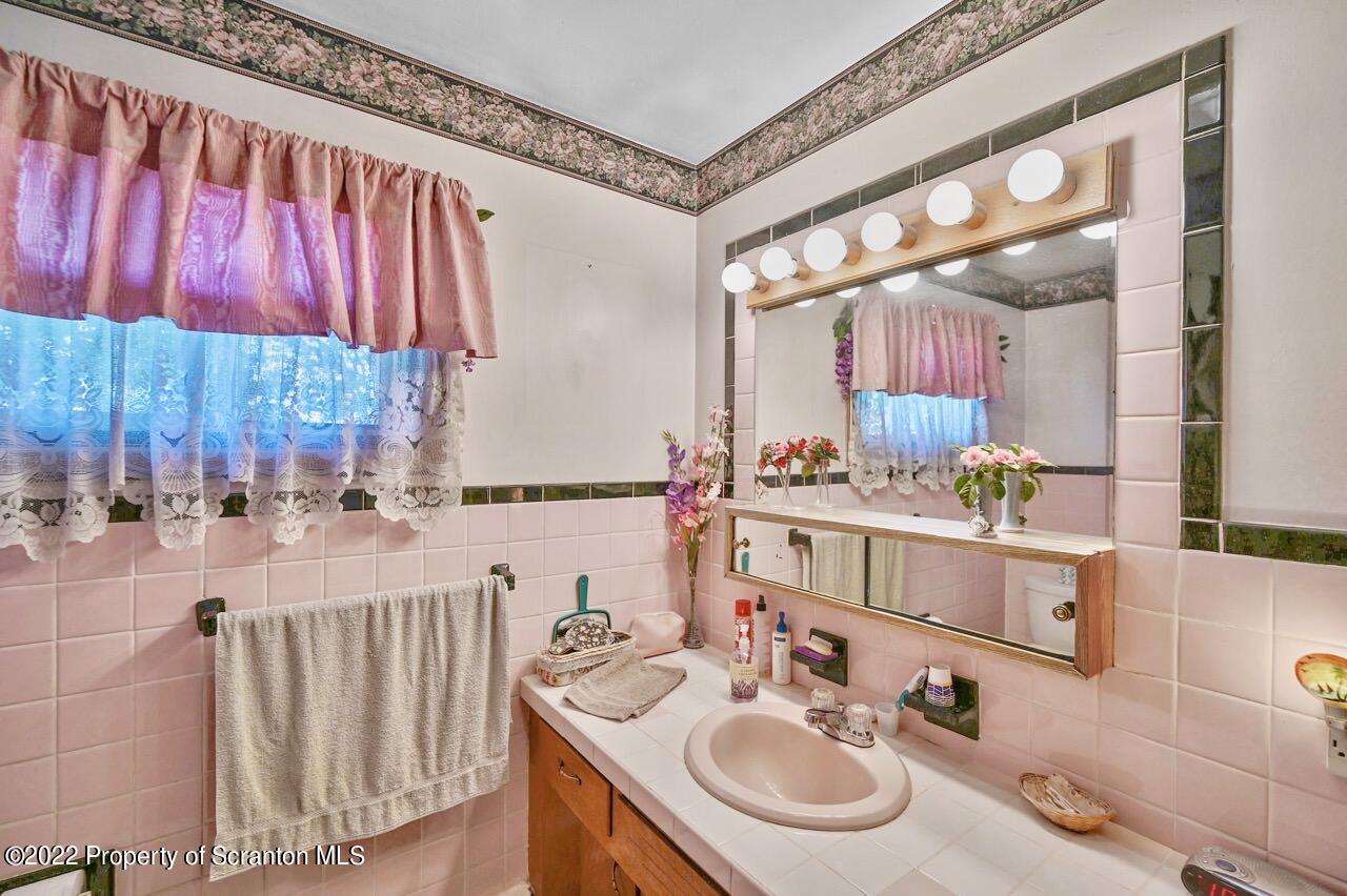 904 Ralph Lane Moosic, PA 18507 - Photo 18 of 37 Gallery Image 18