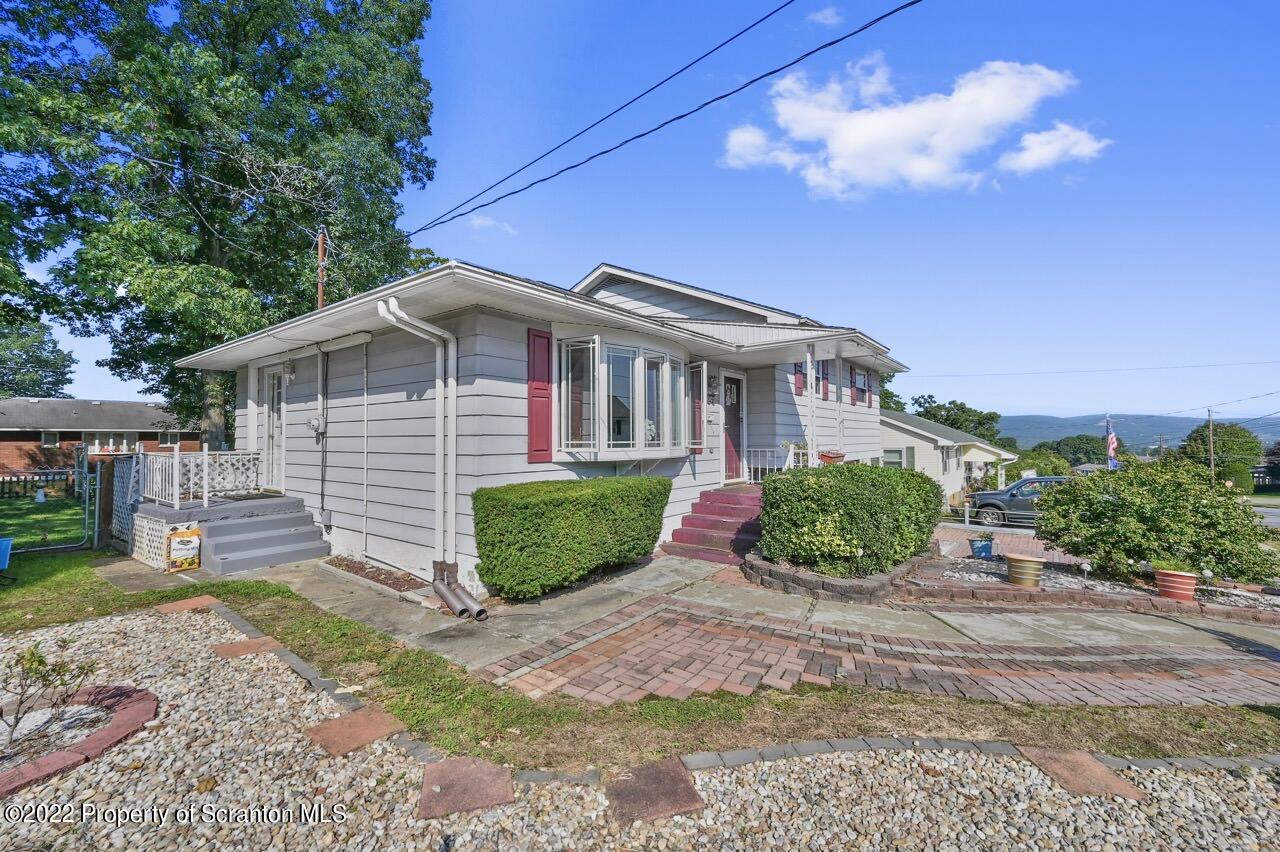 904 Ralph Lane Moosic, PA 18507 - Photo 2 of 37 Gallery Image 2