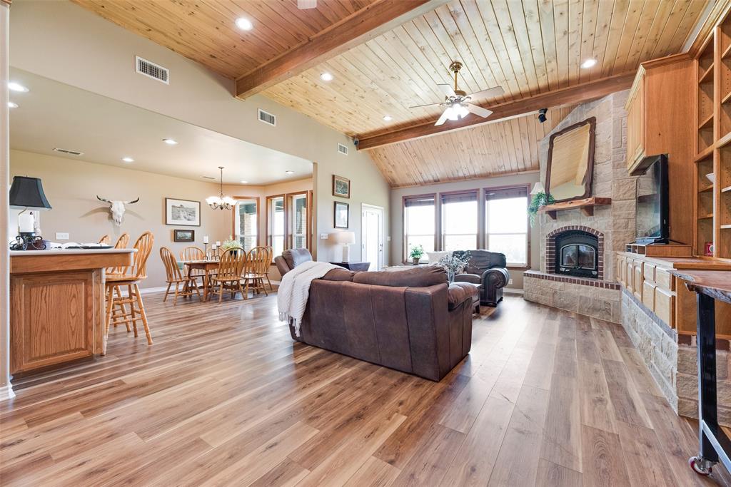 3188 Highway 82 Bells, TX 75414 - Photo 4 of 34