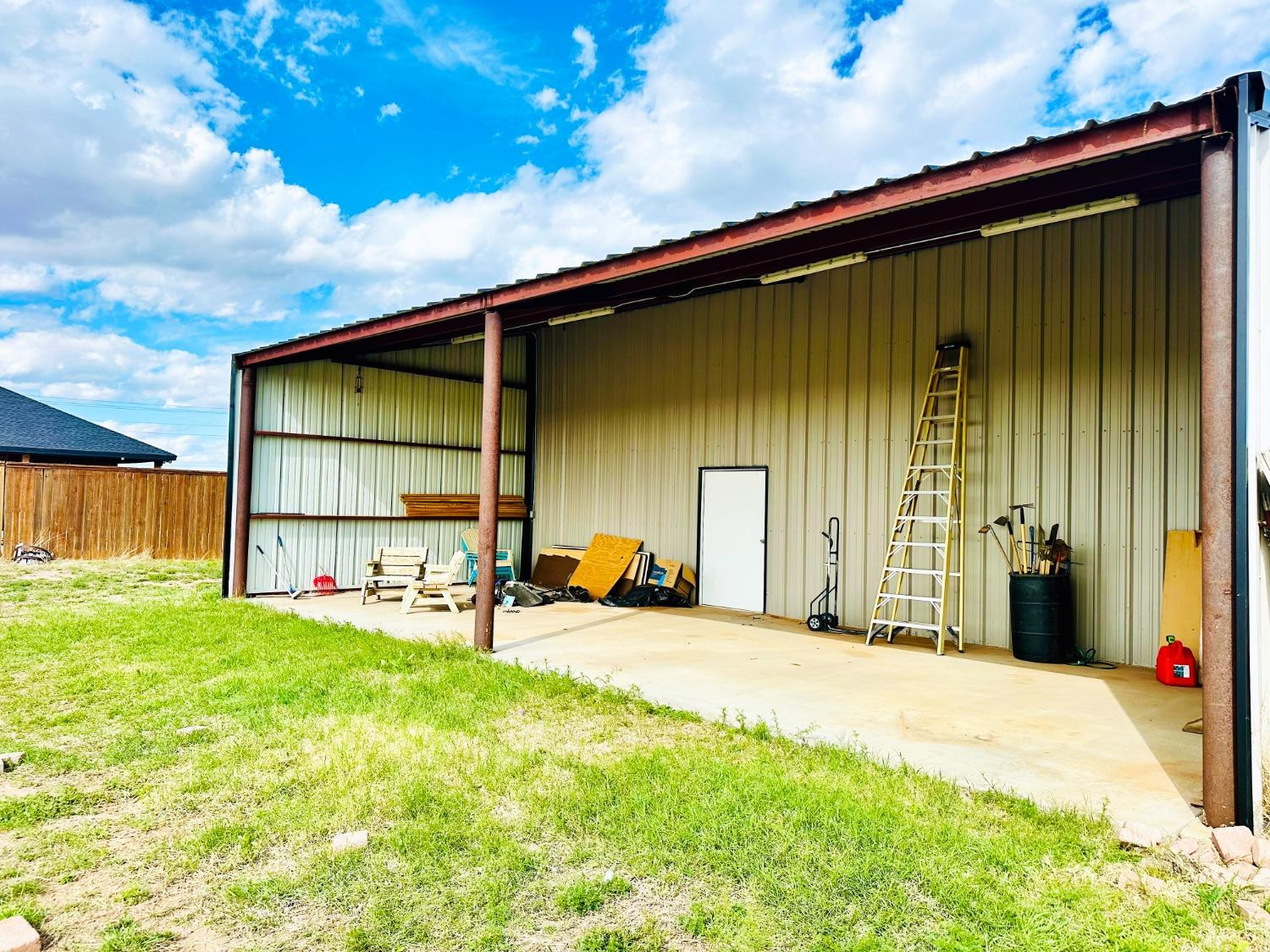 986 County Road 224 Post, TX 79356 - Photo 37 of 42 a view of a backyard with a sitting area