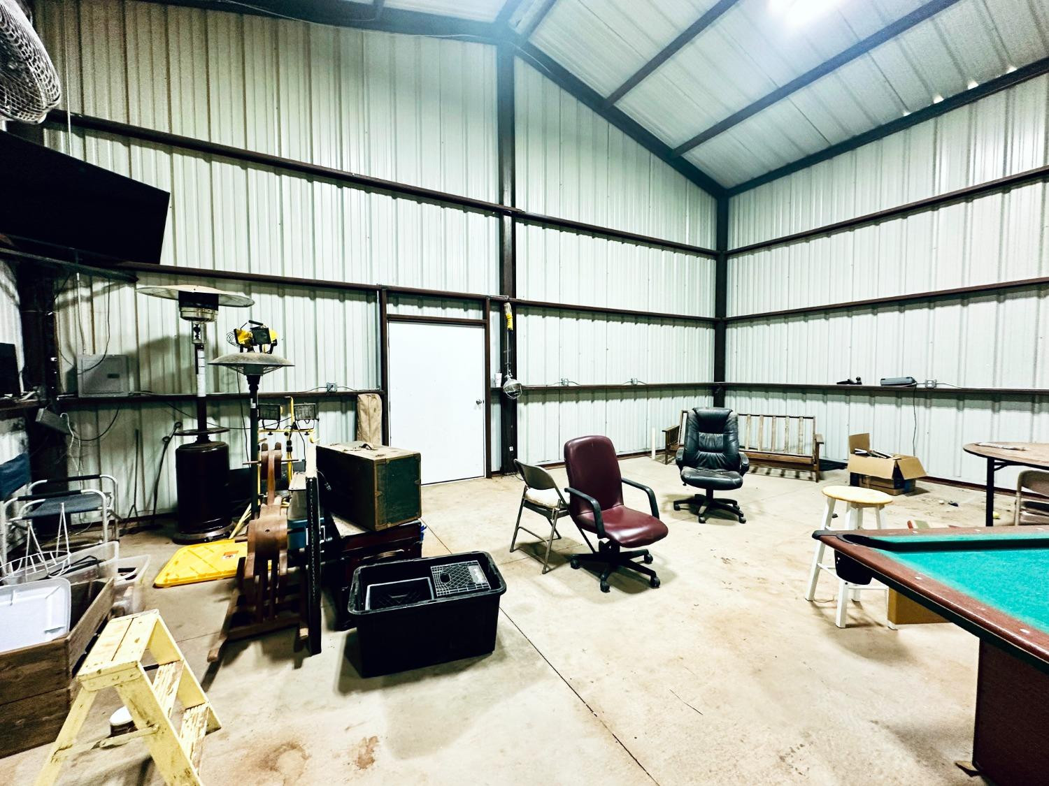 986 County Road 224 Post, TX 79356 - Photo 39 of 42 a living room with furniture