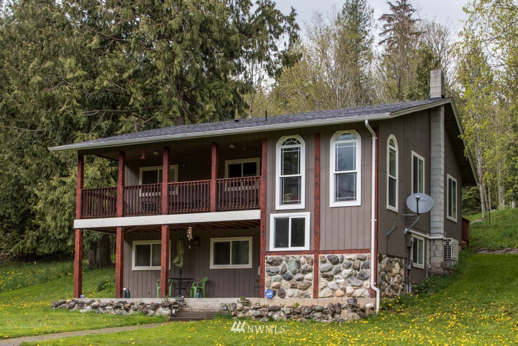 4954 Reese Hill Road Sumas, WA 98295 - Photo 2 of 24