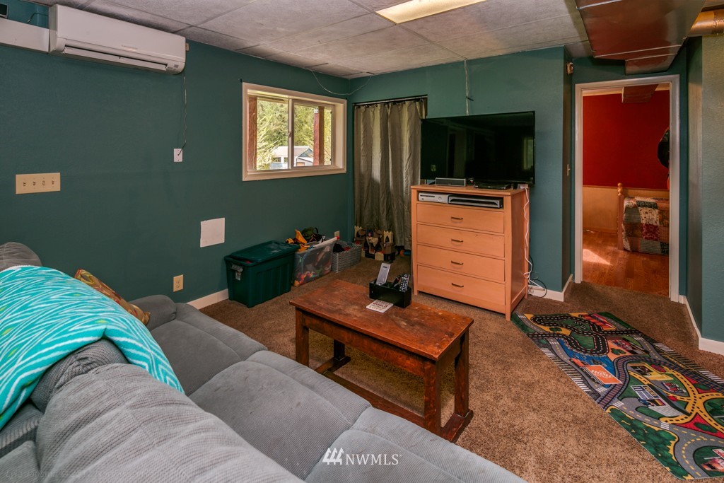 4954 Reese Hill Road Sumas, WA 98295 - Photo 17 of 24