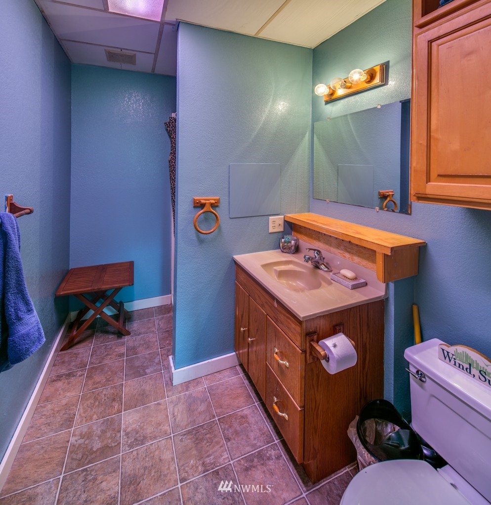 4954 Reese Hill Road Sumas, WA 98295 - Photo 19 of 24
