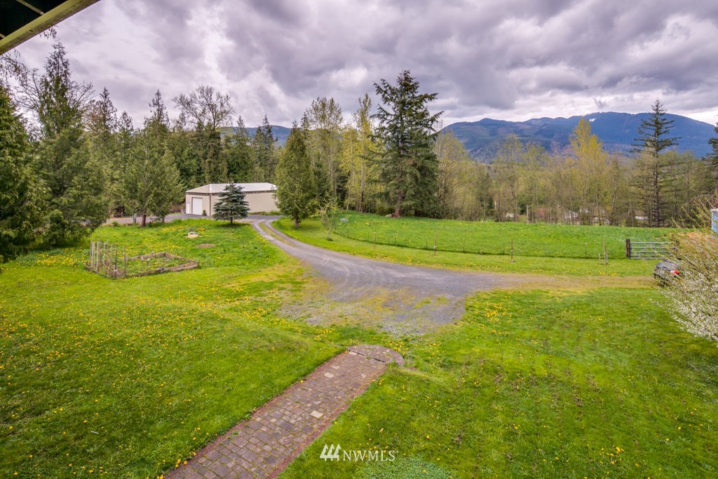 4954 Reese Hill Road Sumas, WA 98295 - Photo 4 of 24