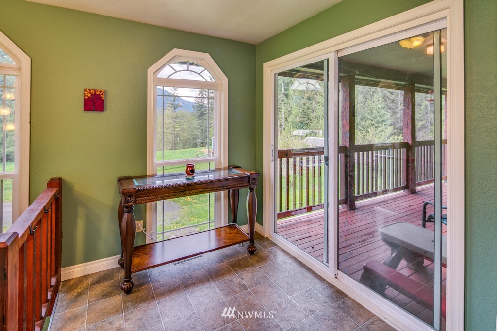 4954 Reese Hill Road Sumas, WA 98295 - Photo 7 of 24