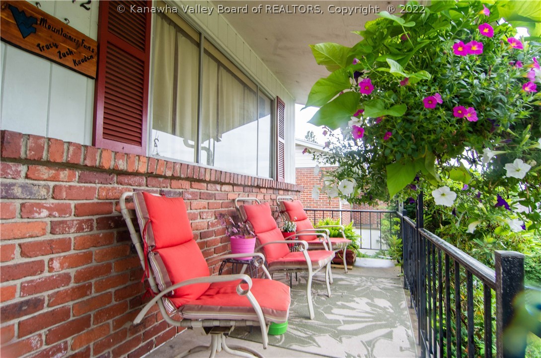 12 Bethel Road Charleston, WV 25314 - Photo 2 of 21 Gallery Image 2