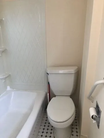 $1,800 | 148 B Street, Unit 2, Lowell, MA 01851