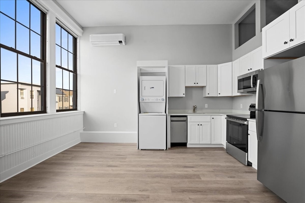 22 Waverly Street, Unit 101 Worcester, MA 01604 - Photo 6 of 11