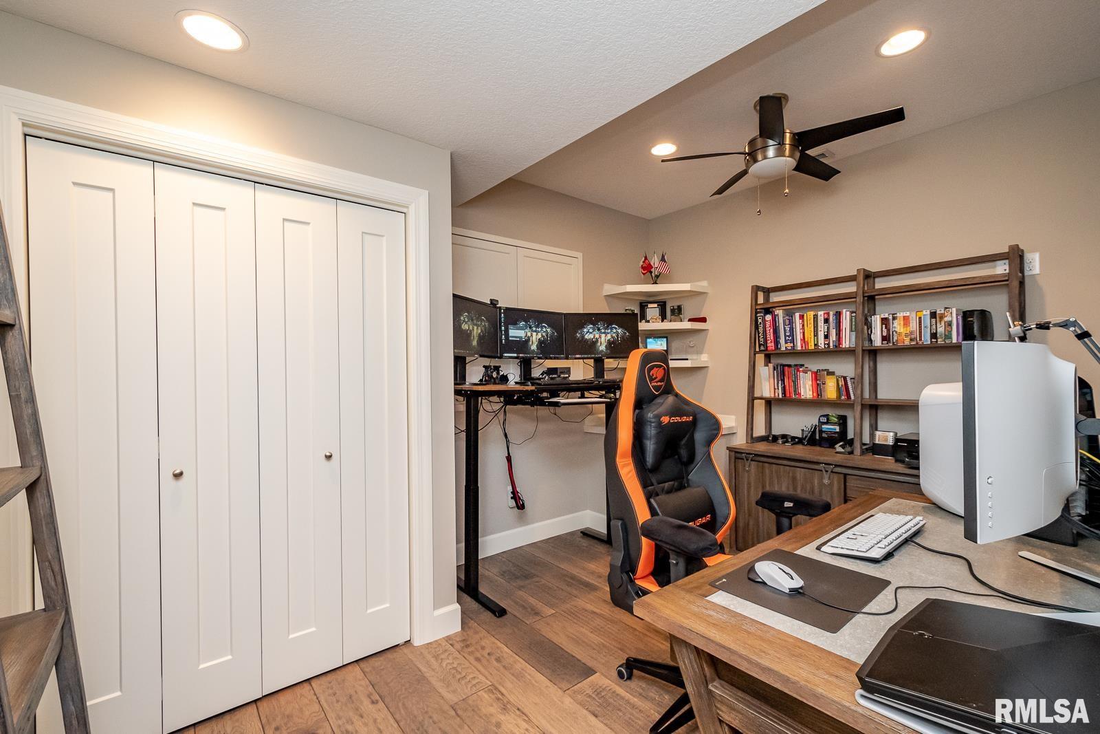 5628 Emily Road Bettendorf, IA 52722 - Photo 36 of 41 Gallery Image 36
