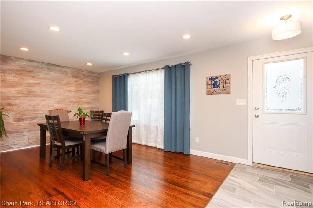 800 Willard Avenue Rochester Hills, MI 48307 - Photo 6 of 41
