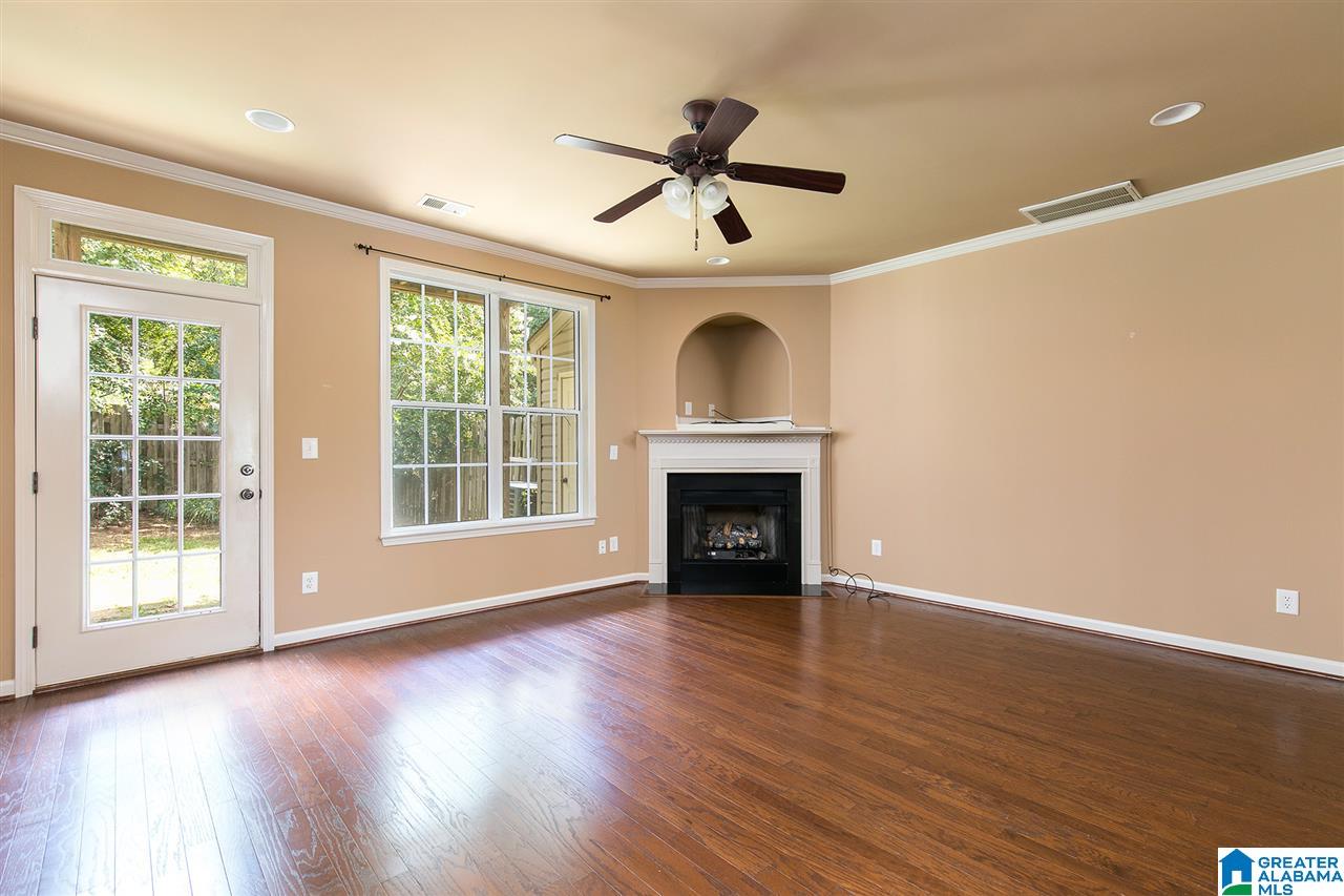 304 Calloway Terrace Pelham, AL 35124 - Photo 11 of 25