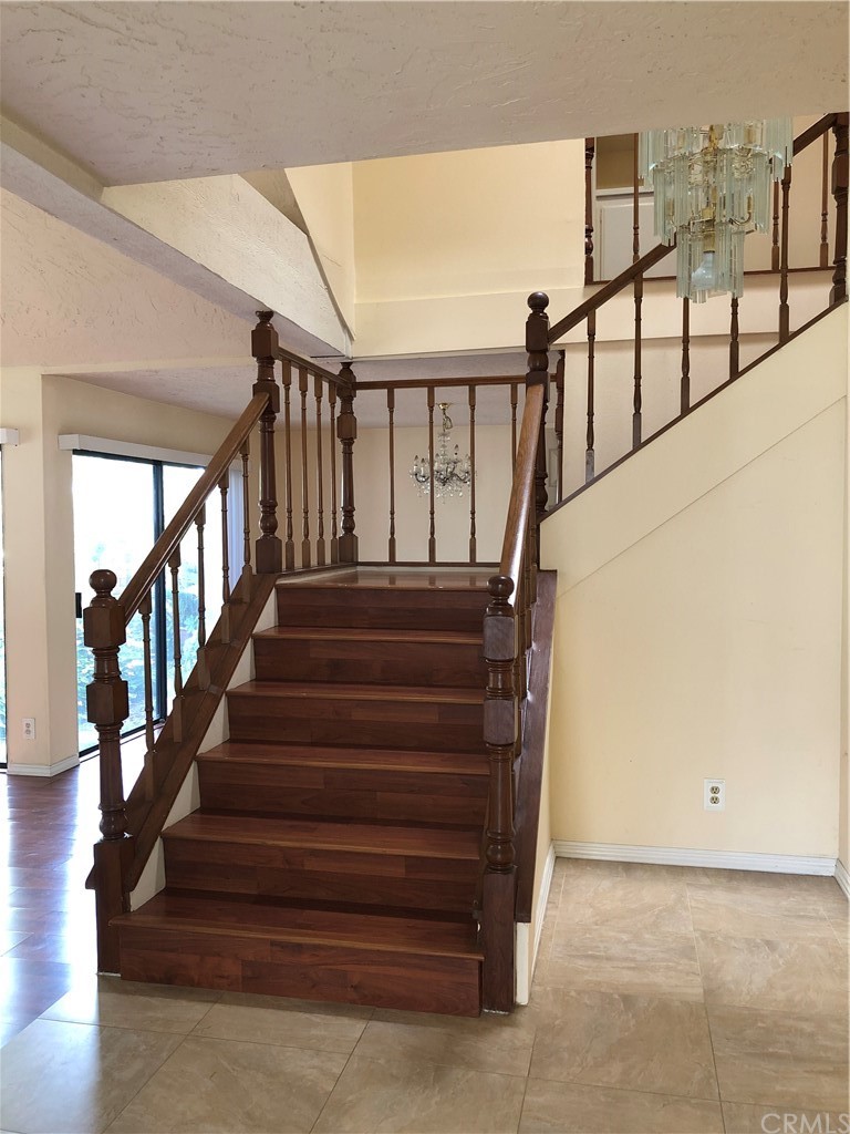 142 West Yale Loop Irvine, CA 92604 - Photo 4 of 28 a view of entryway