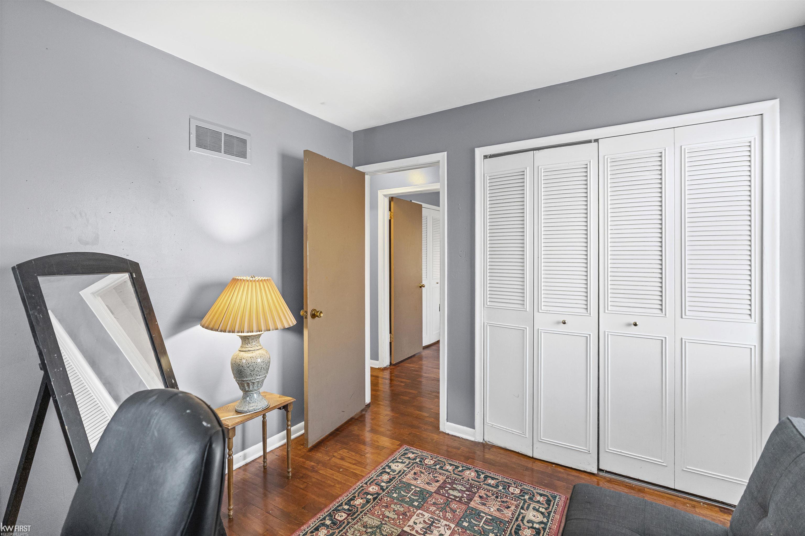 3522 Ridgecliffe Drive Flint, MI 48532 - Photo 29 of 34 50196578-394bfb05-106c-4284-b0b9-d71f76b433c8.JPG