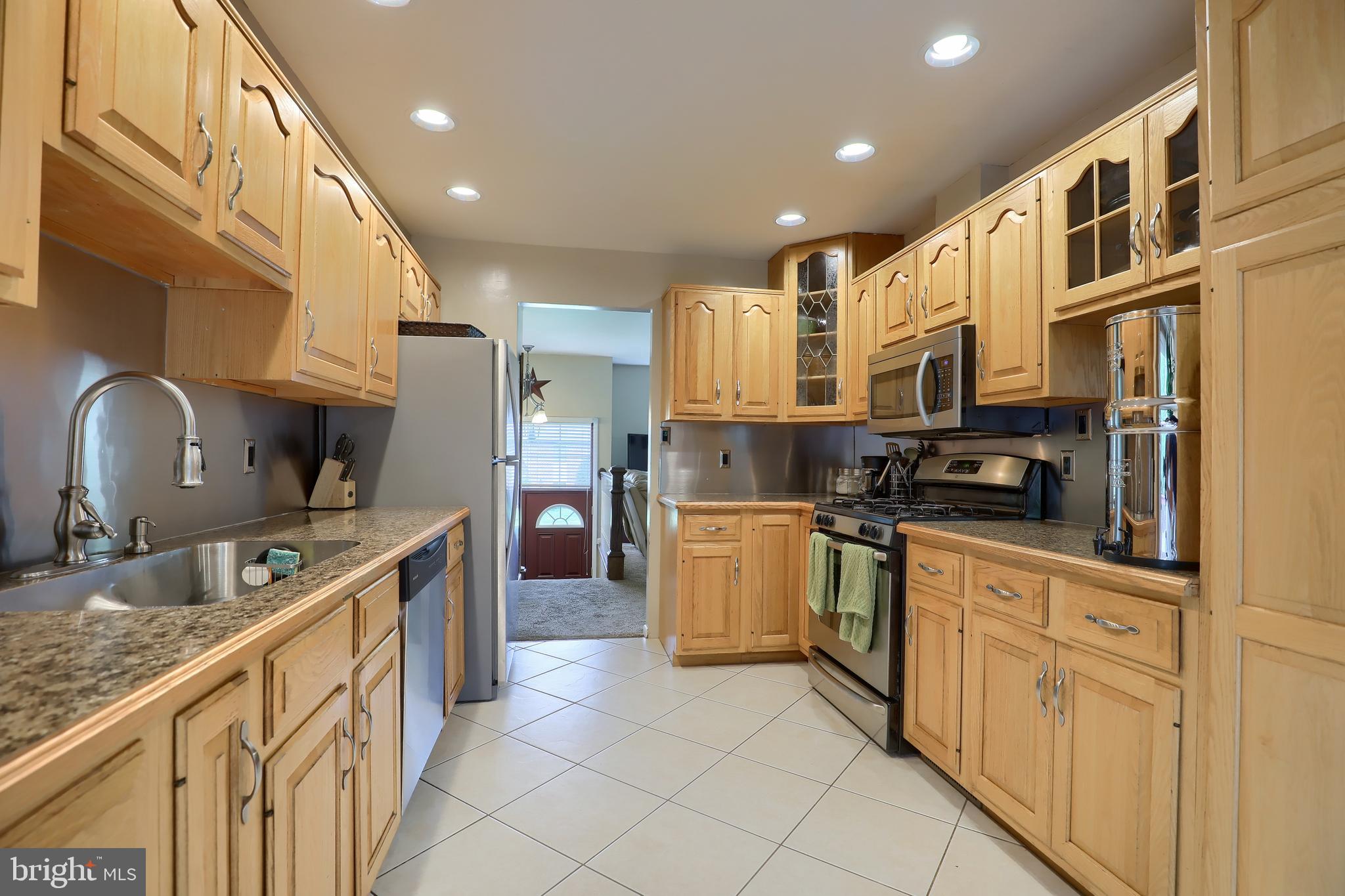2829 Brookfield Road Lancaster, PA 17601 - Photo 17 of 54