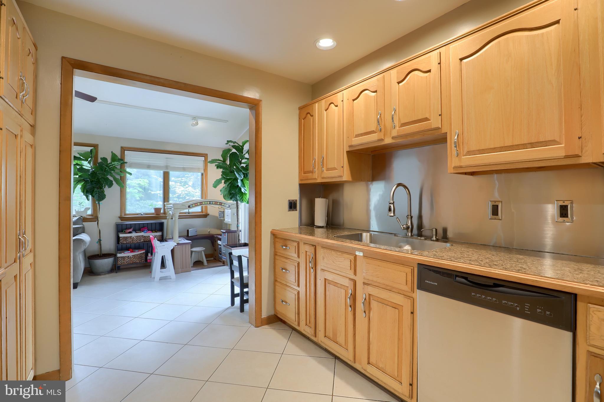 2829 Brookfield Road Lancaster, PA 17601 - Photo 20 of 54